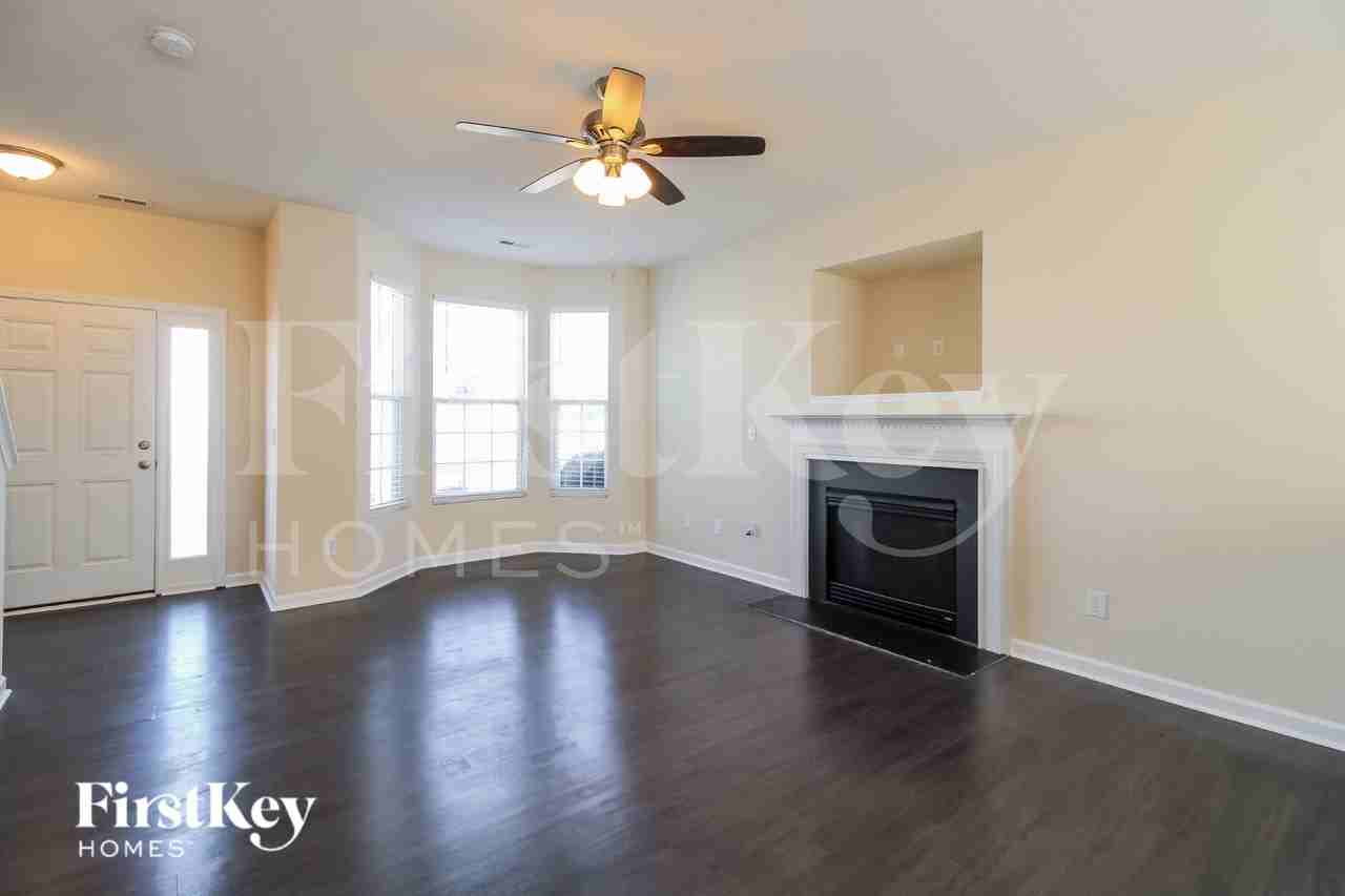 1901 Harvick Ct - Photo 2 of 15