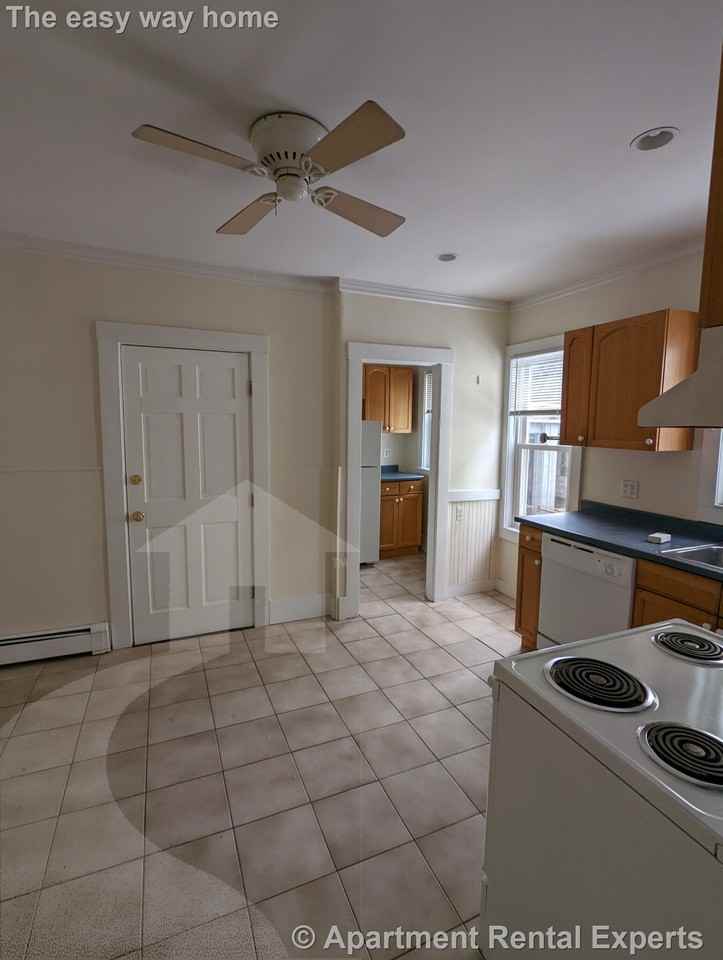 15 Egerton Rd #1 - Photo 3 of 21