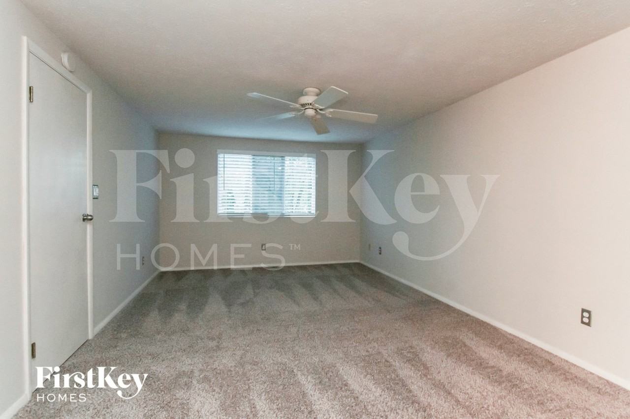 11567 Creek Side Ln - Photo 6 of 15