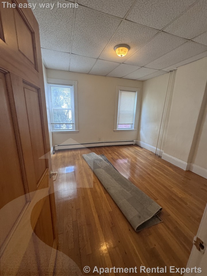 8 Dudley St #1 - Photo 5 of 11