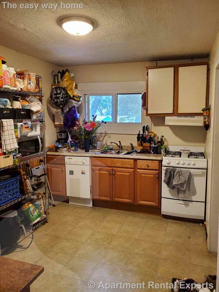 17 Bay St #3L - Photo 2 of 11