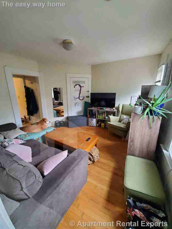 17 Bay St #3L - Photo 7 of 11