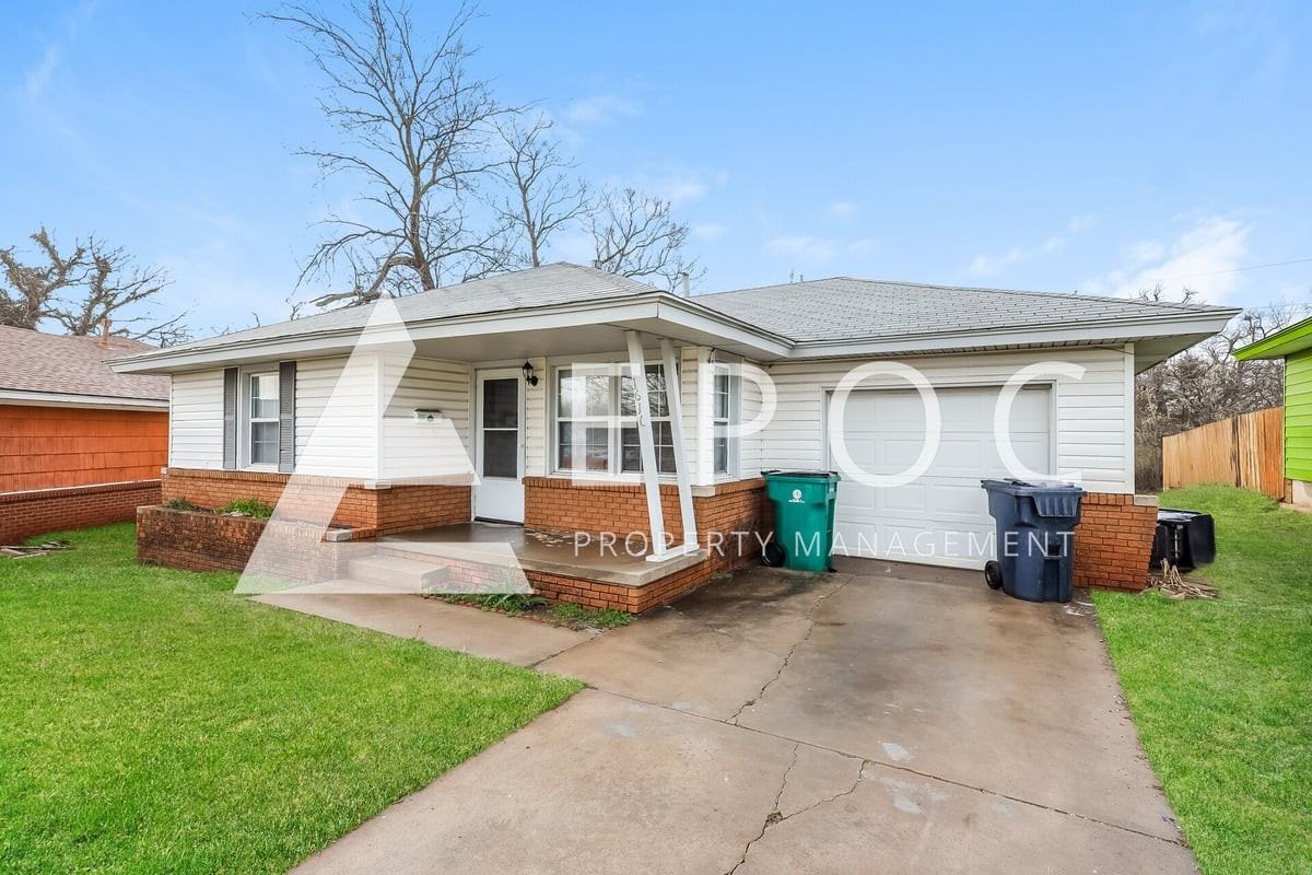 1616 Ne 38th St - Photo 2 of 15