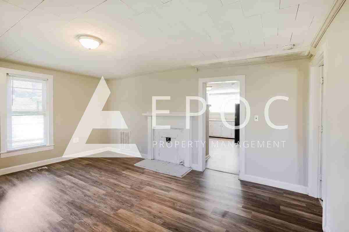 300 Piedmont Ave - Photo 5 of 15