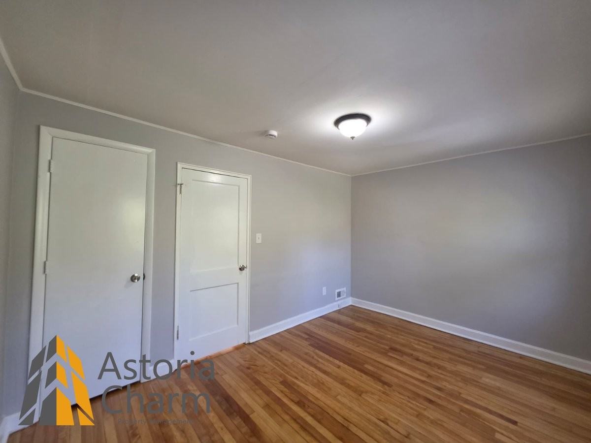 716 Glenwood Ave - Photo 4 of 34
