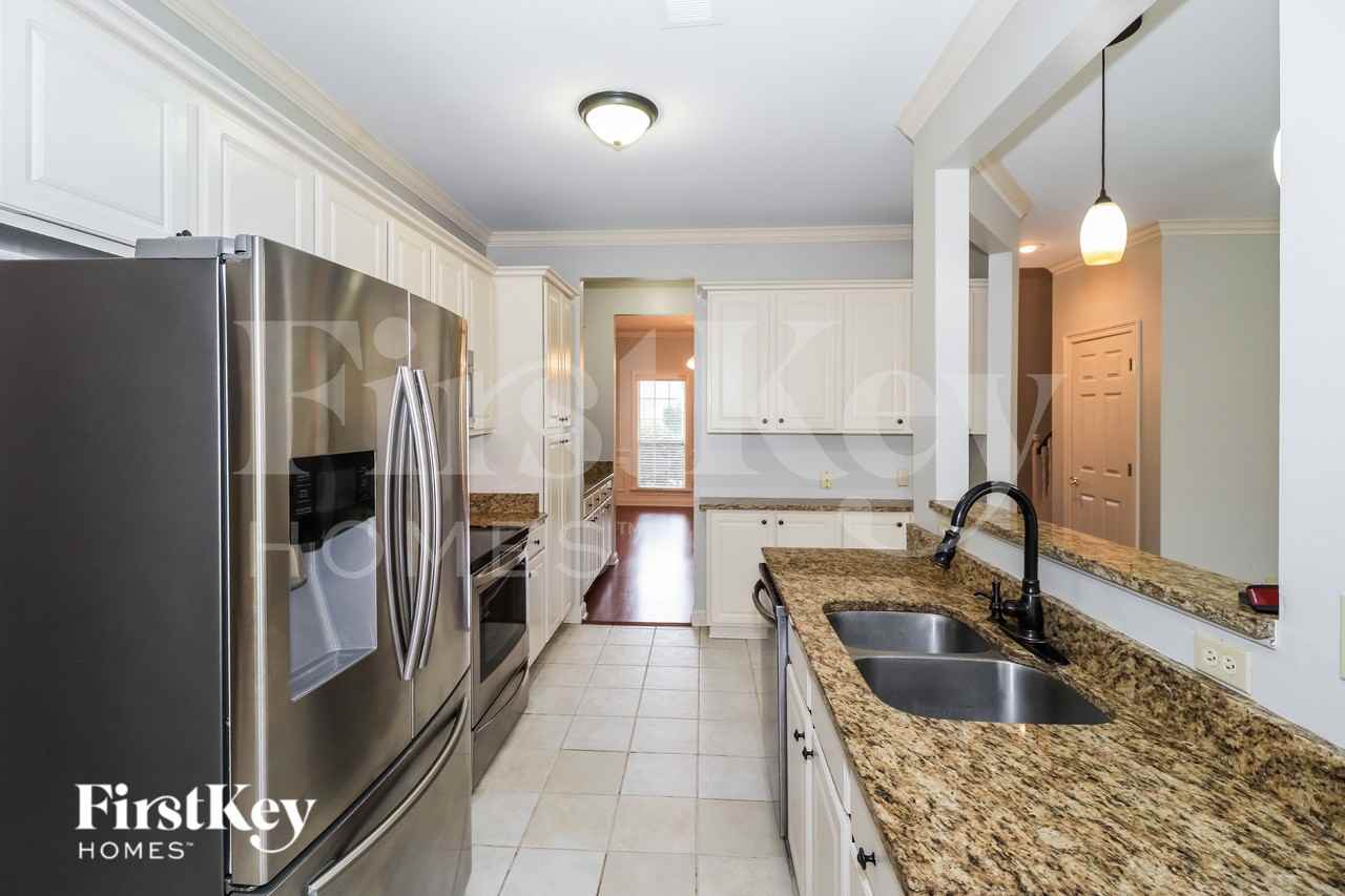 1311 Rain Hollow Cir W - Photo 6 of 15