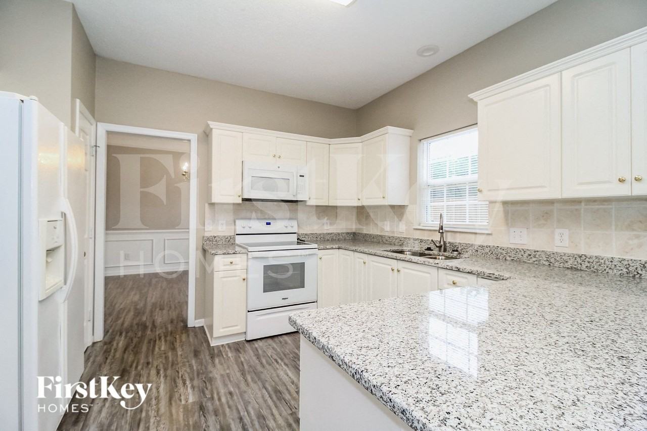4313 Bradbury Way - Photo 4 of 15