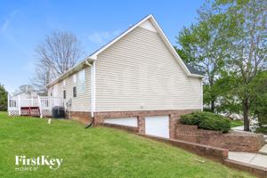 featured image of 422 Twin Valley Dr