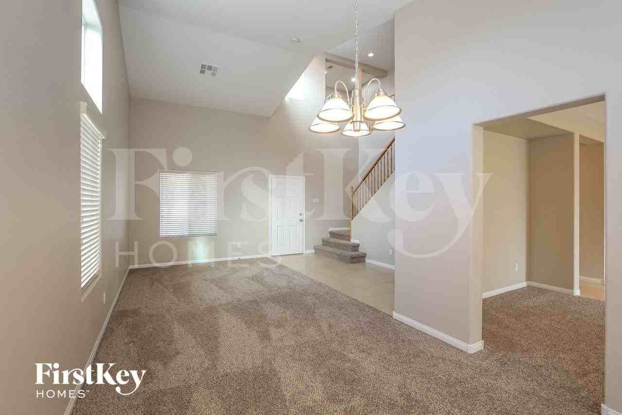 3723 Prairie Orchid Ave - Photo 3 of 15