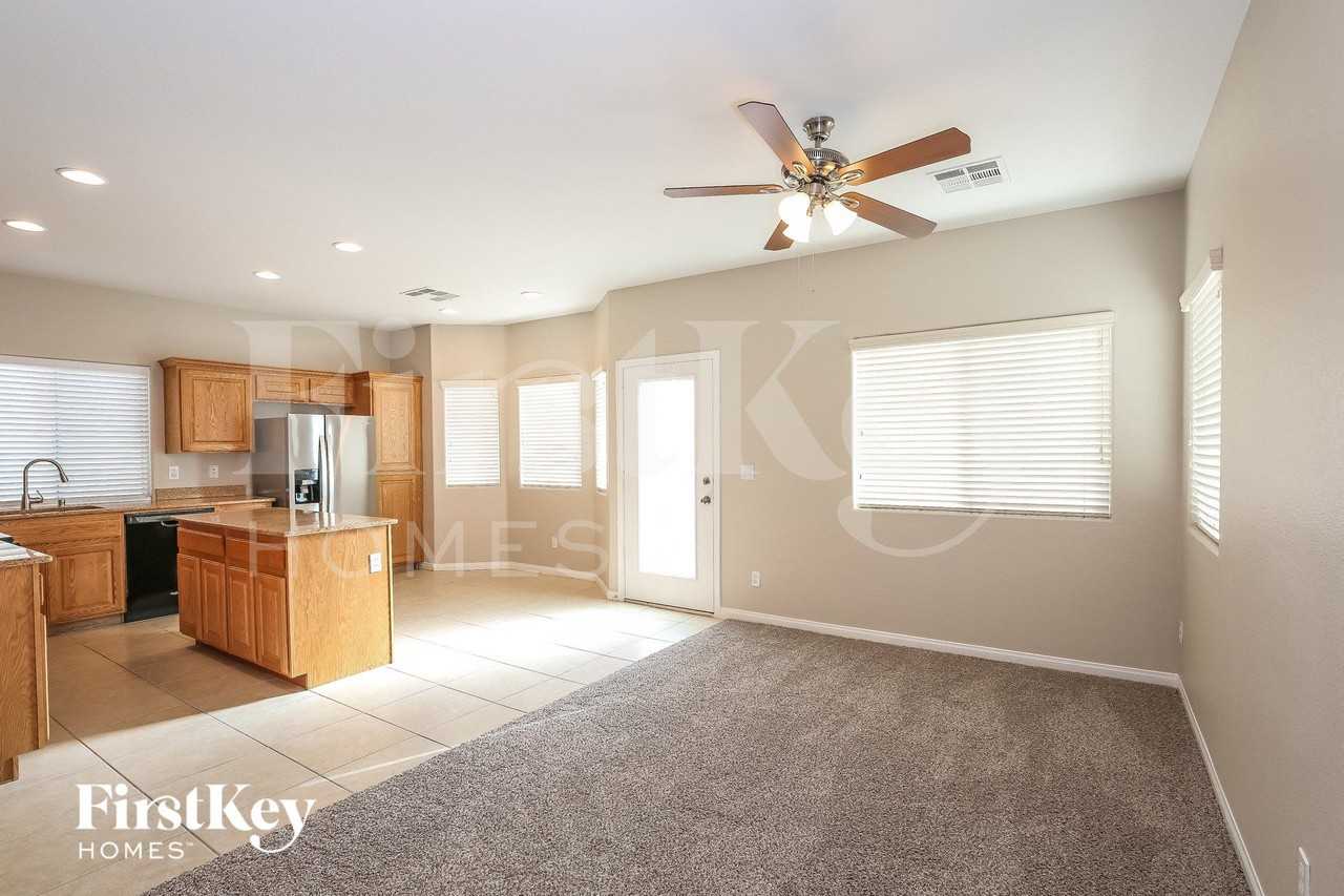 3723 Prairie Orchid Ave - Photo 5 of 15