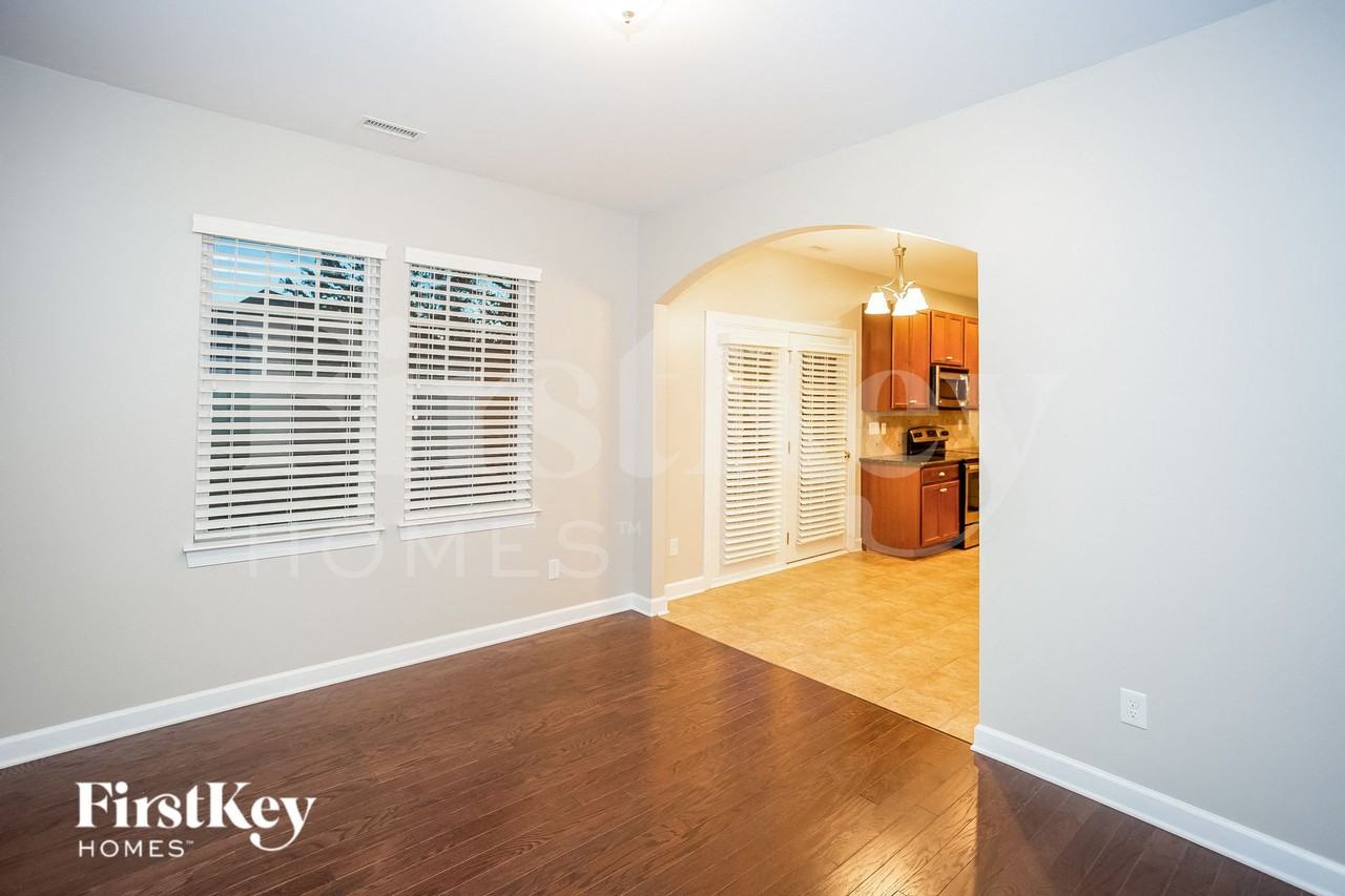 11802 Eversfield Ln - Photo 6 of 15