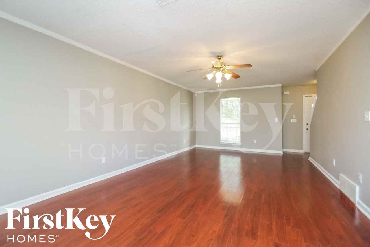 5153 Grand Pines Dr - Photo 4 of 15
