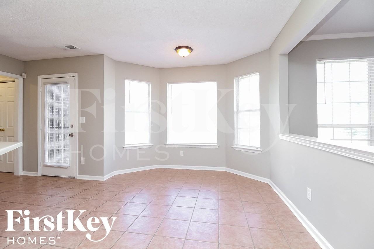 5153 Grand Pines Dr - Photo 5 of 15