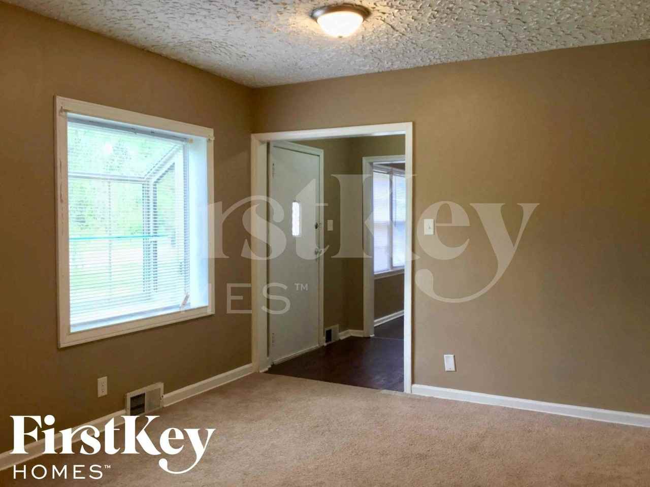4209 E Pleasant Run Parkway South Dr - Photo 3 of 15