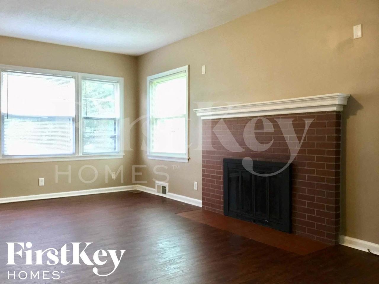 4209 E Pleasant Run Parkway South Dr - Photo 4 of 15