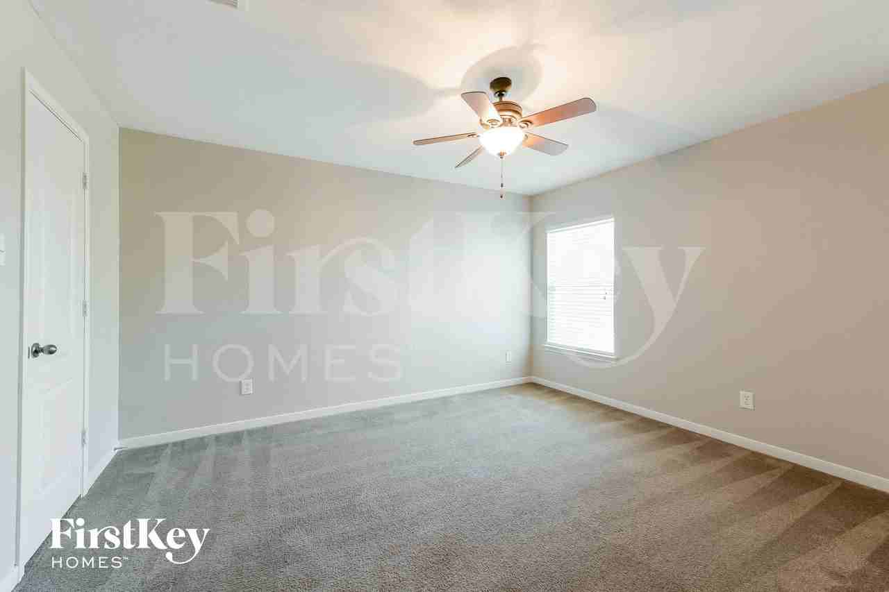 30030 Saw Oaks Dr - Photo 7 of 15
