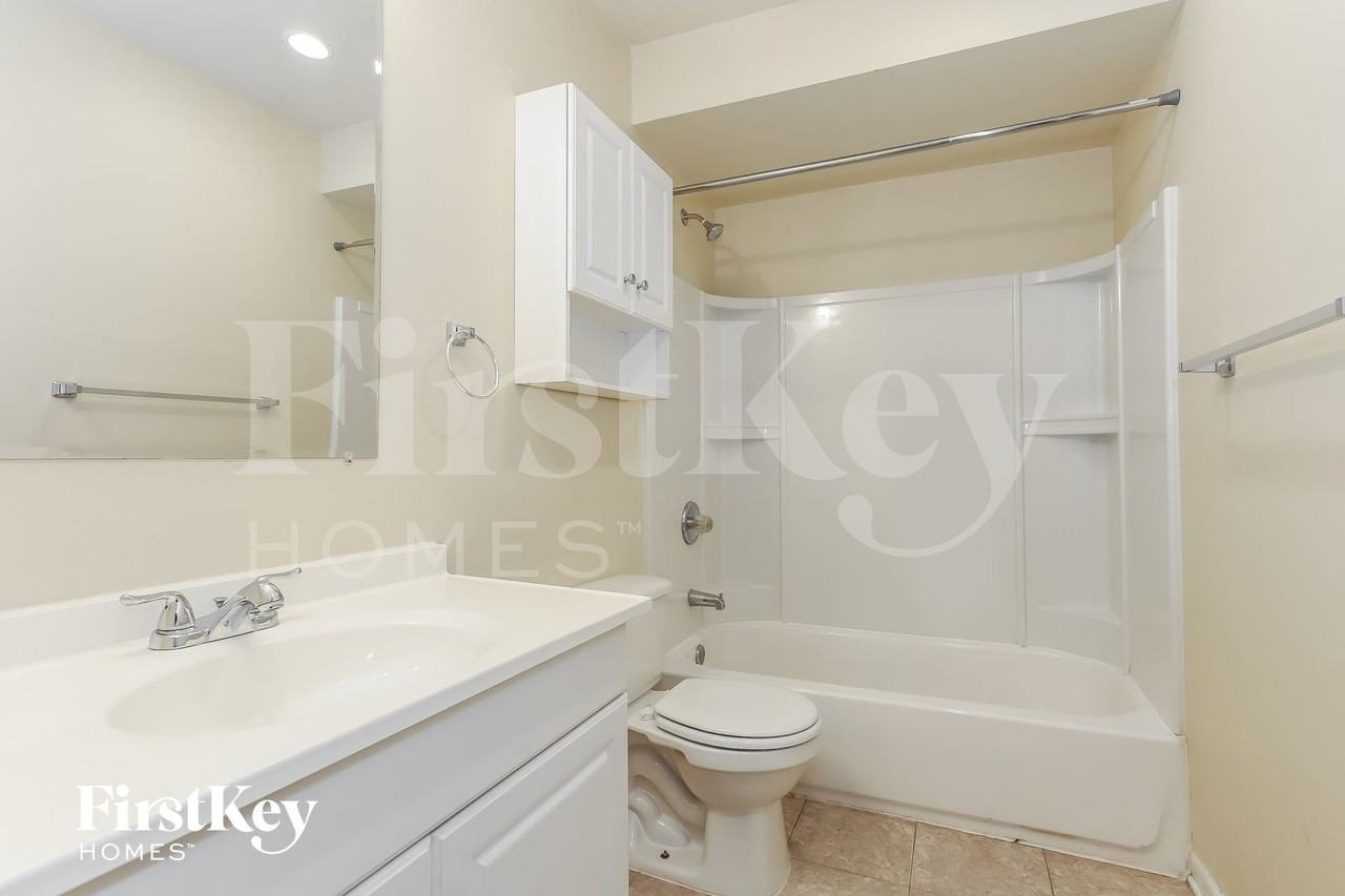 19912 Monterey Ave - Photo 7 of 15