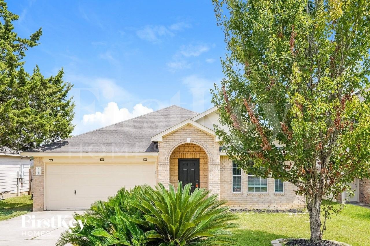 13988 Buckskin Dr