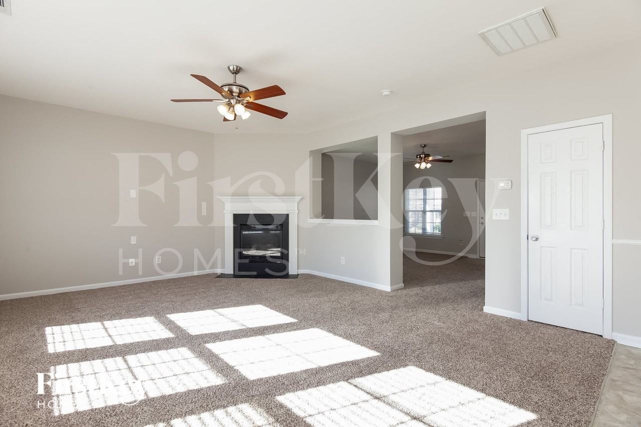 130 Colville Rd - Photo 2 of 15