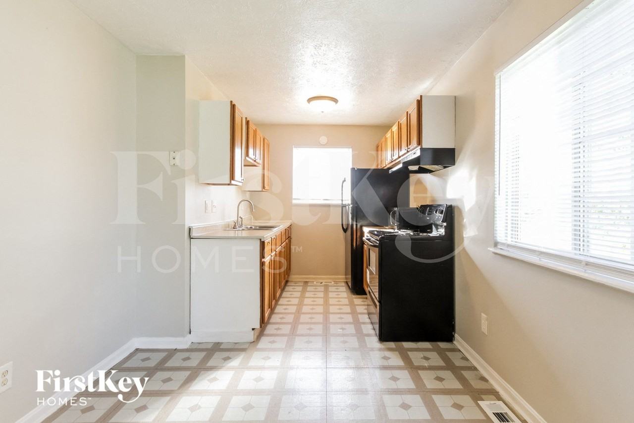 11026 Essen Ct - Photo 6 of 15