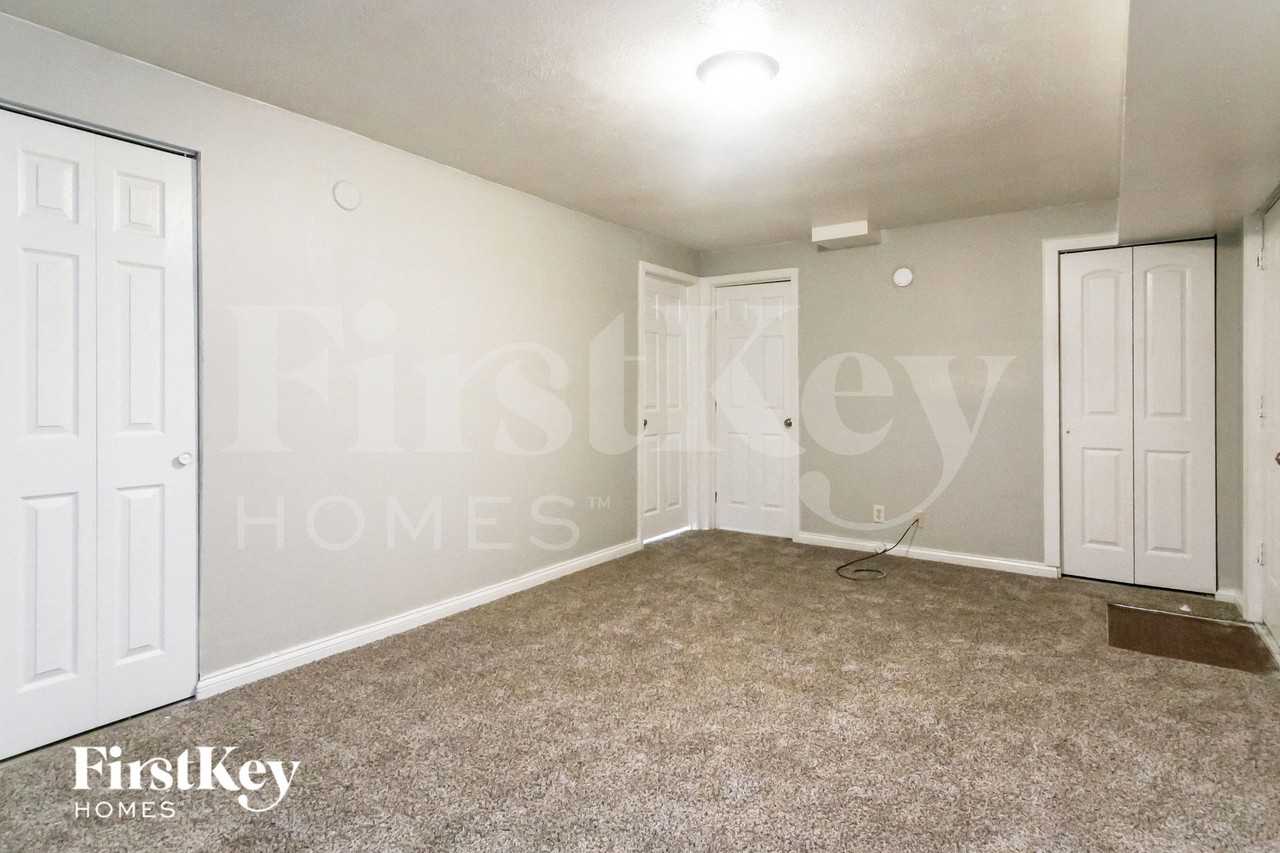 11026 Essen Ct - Photo 7 of 15