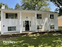 185 Pauline Dr - Photo 1 of 1