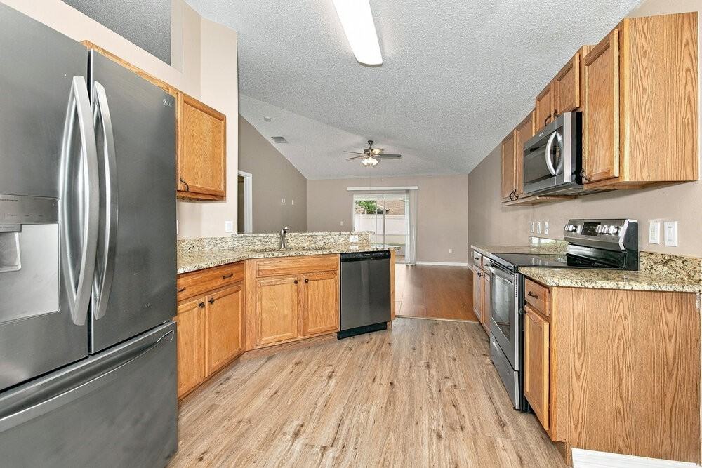 205 Tree Branch Ln - Photo 6 of 16