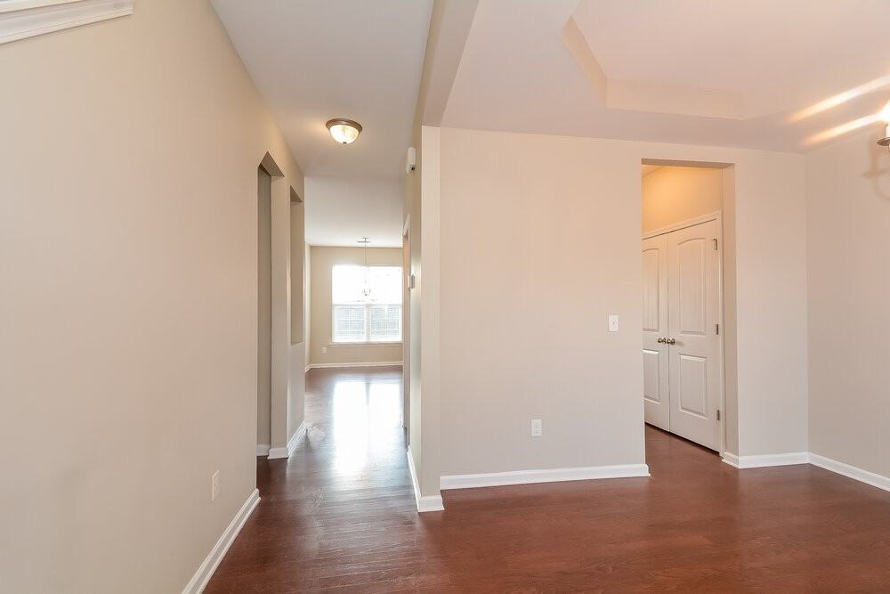 142 Callahan Trl - Photo 4 of 17