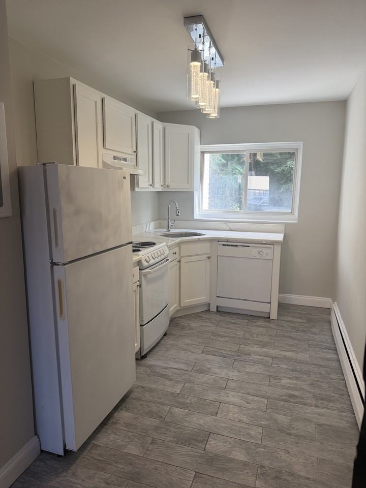 68 Chiswick Rd #3