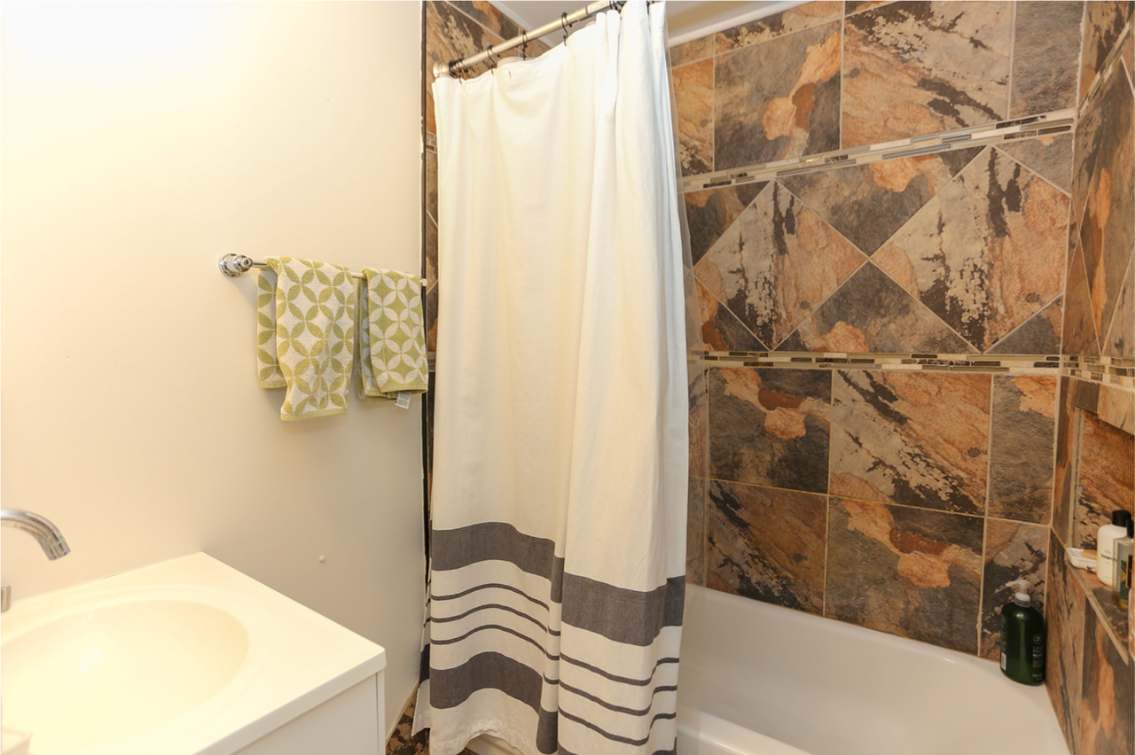 539 Jefferson Ave #1 - Photo 6 of 6