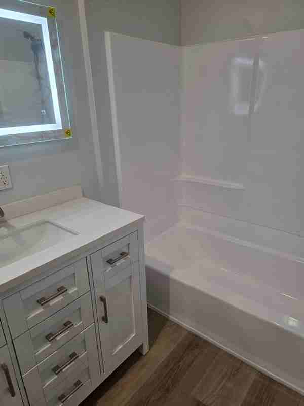 327 E 14th St - Photo 6 of 20