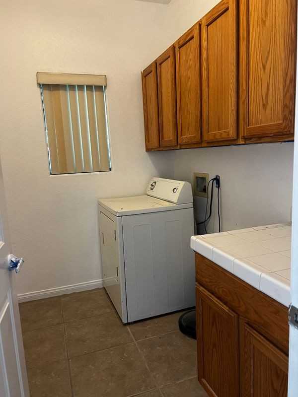 66728 2nd St - Photo 5 of 8