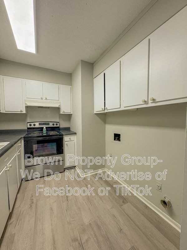 2456 Bragg Blvd Apt C - Photo 7 of 15