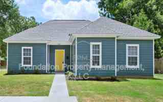 featured image of 3835 Bowen Ave