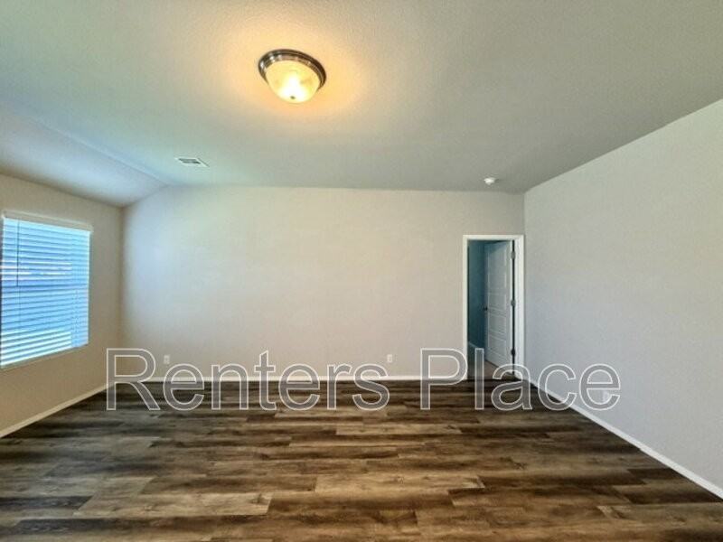 8607 E 161st Pl S - Photo 3 of 17