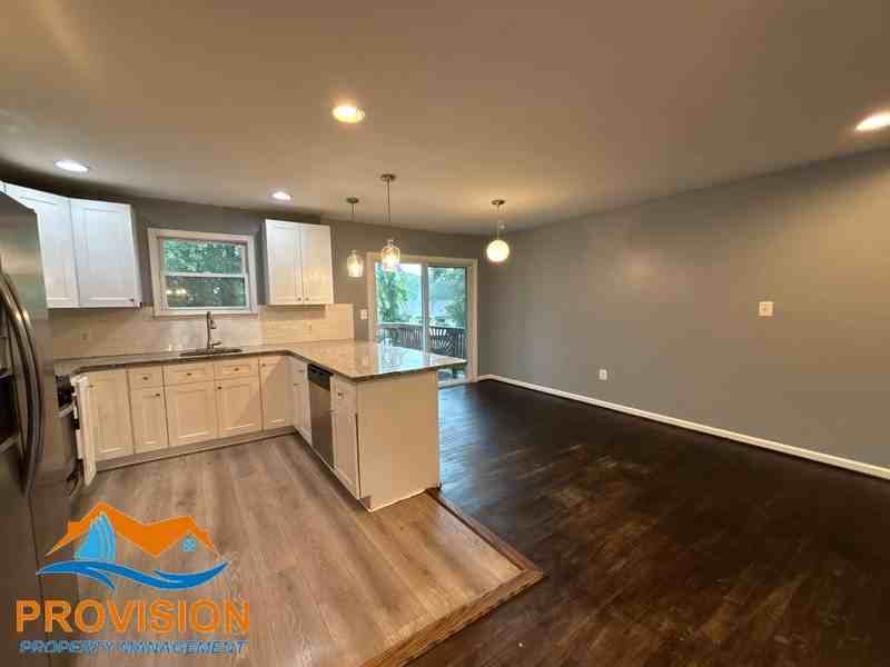 450 Nolcrest Rd - Photo 3 of 30