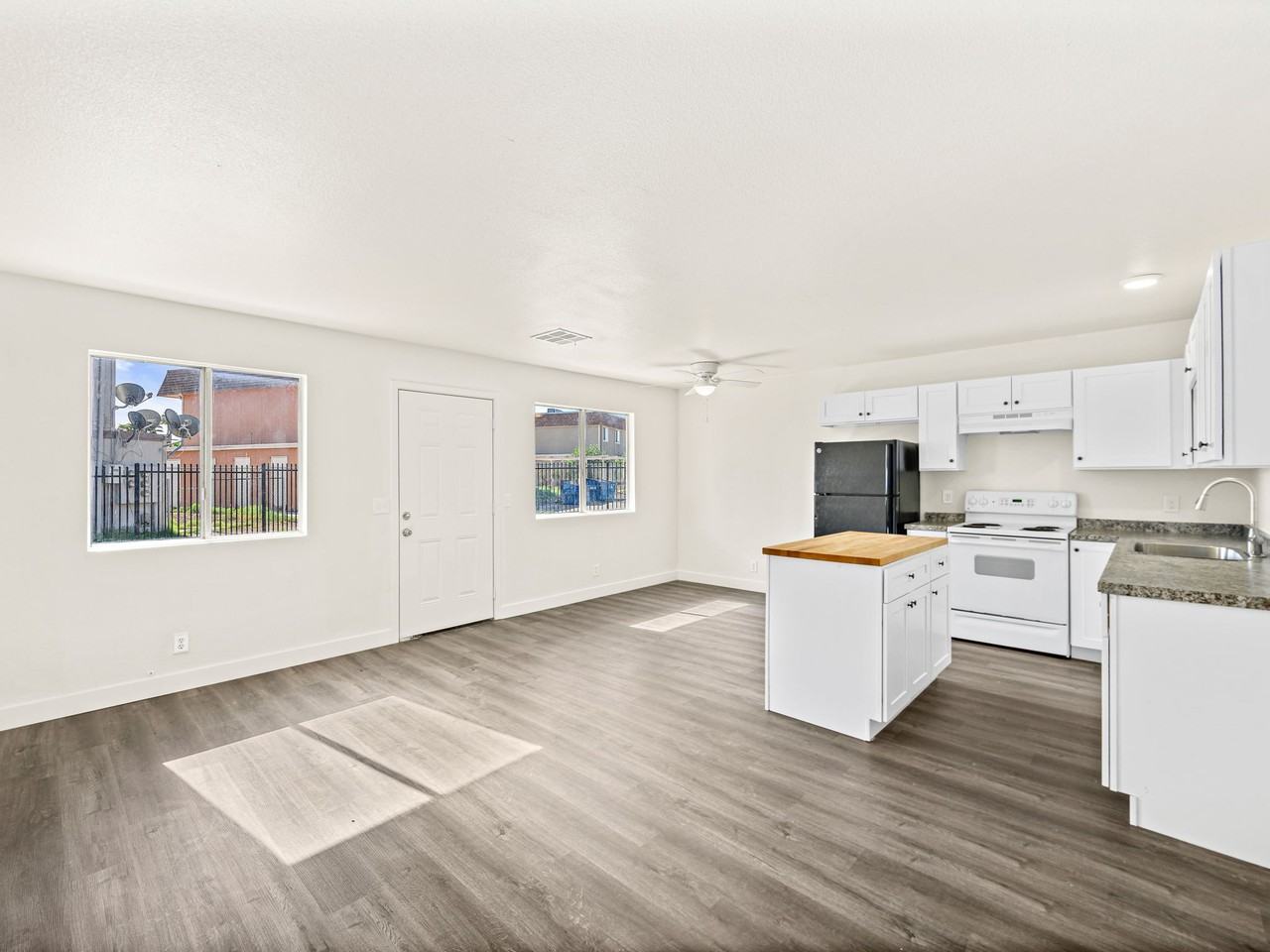 309 Eastminister Ct #D - Photo 5 of 17