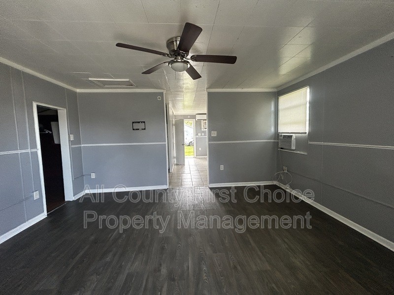 5475 42nd St N #4 - Photo 2 of 7