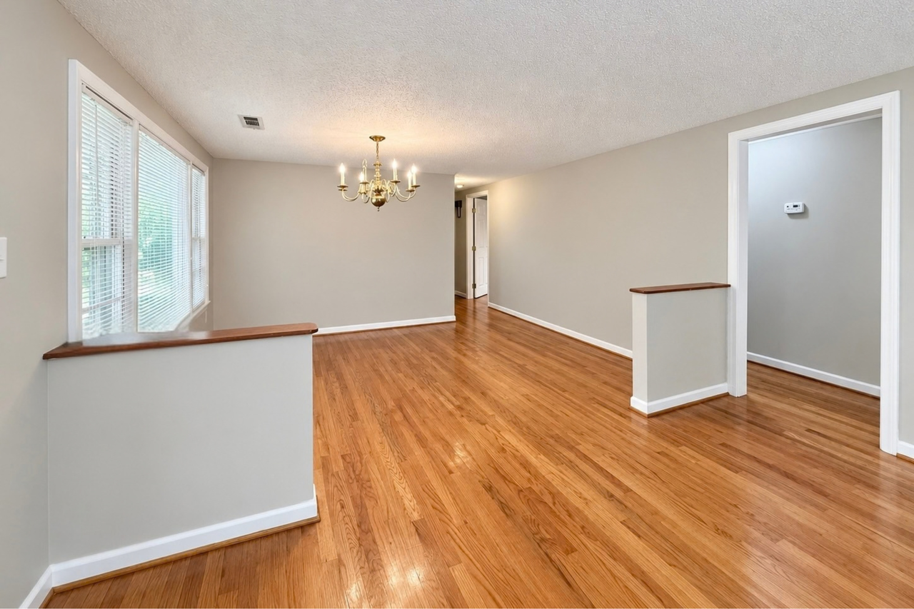 1926 Danny St - Photo 7 of 30