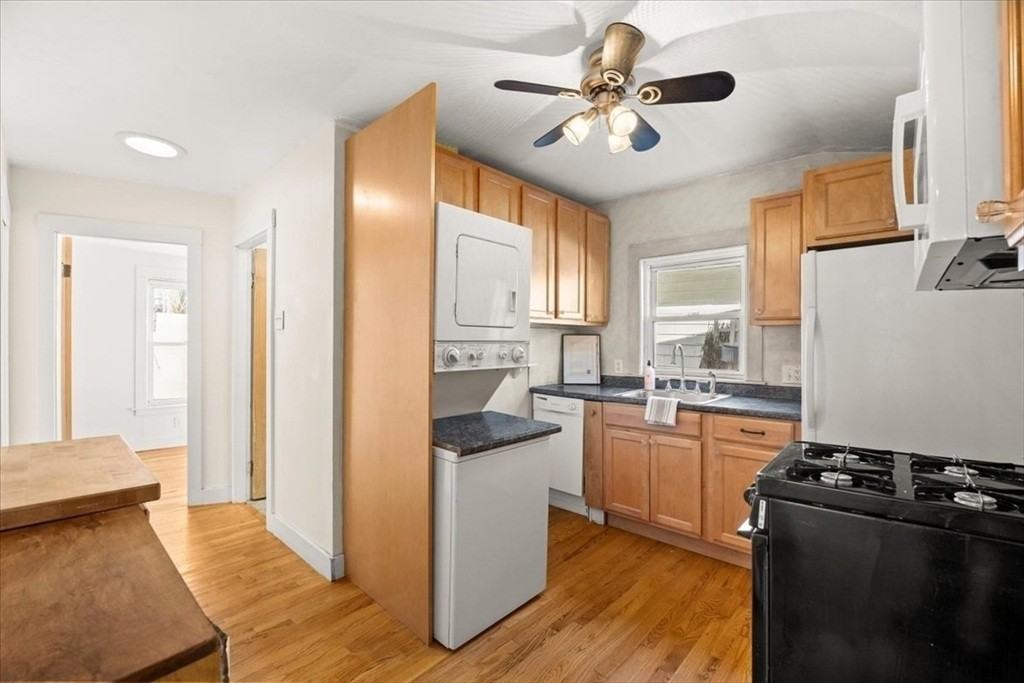 116 Rawson Rd - Photo 4 of 27