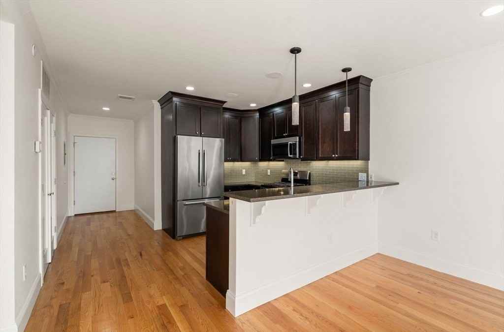 18 Robert St - Photo 6 of 19