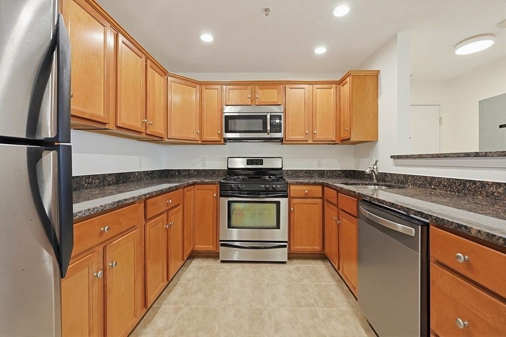 51 Pearl St - Photo 3 of 29