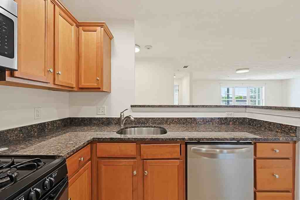 51 Pearl St - Photo 4 of 29