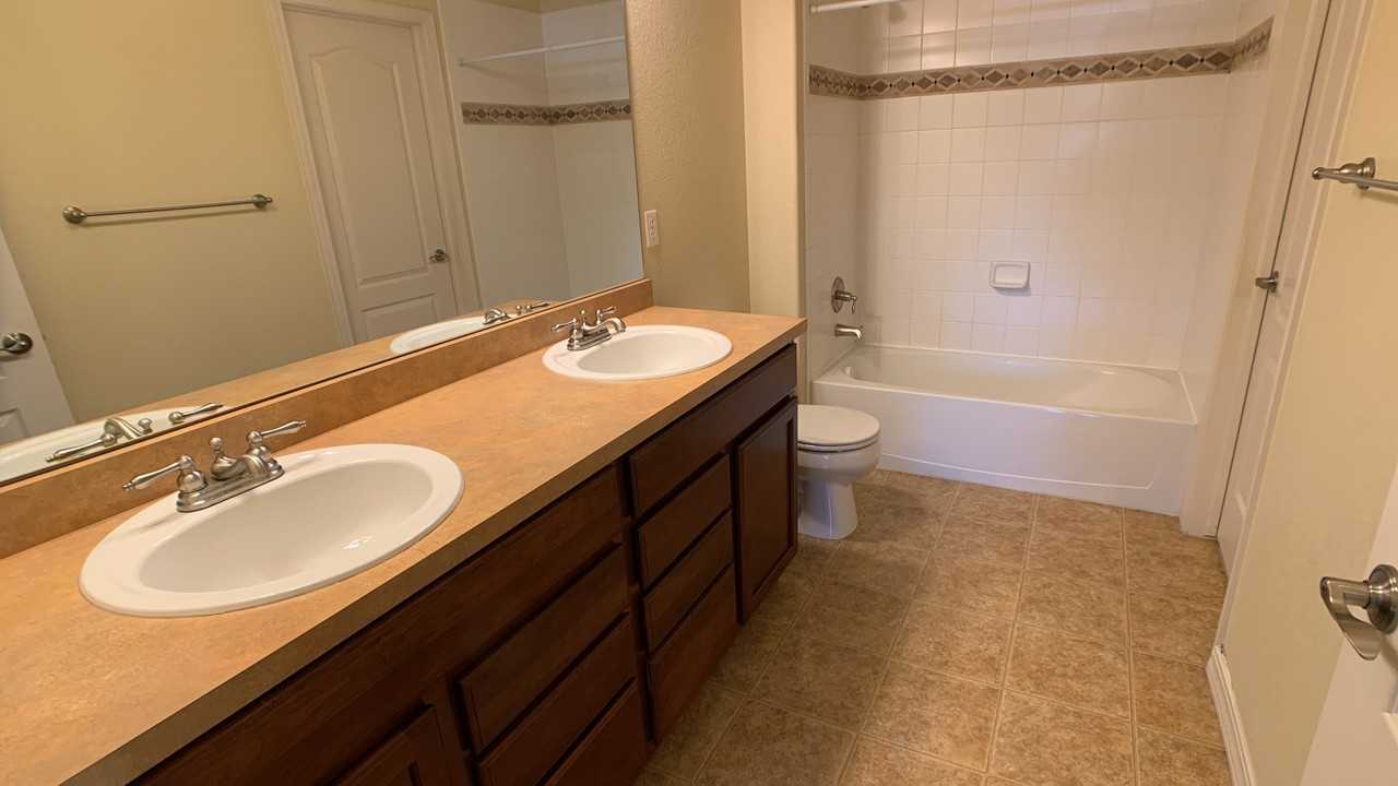 4140 Park Village Grv - Photo 7 of 11