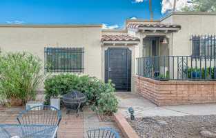 featured image of 1022 S Calle De La Temporada