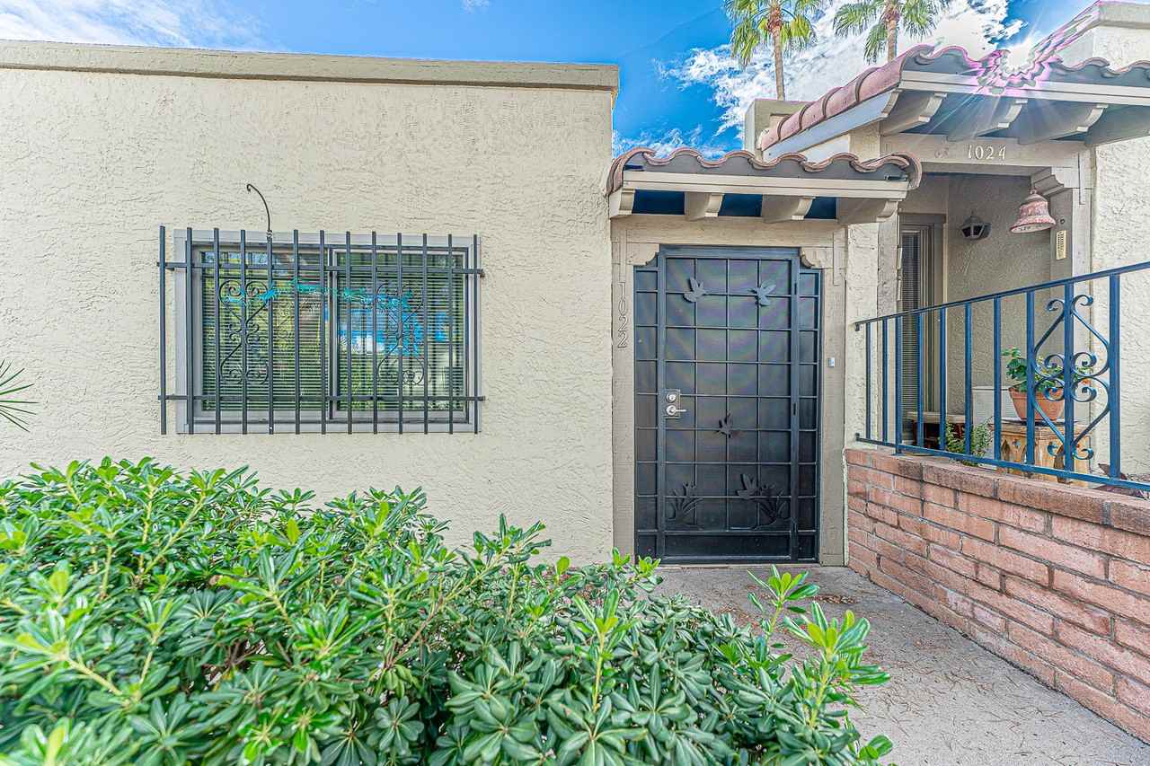 1022 S Calle De La Temporada - Photo 2 of 16