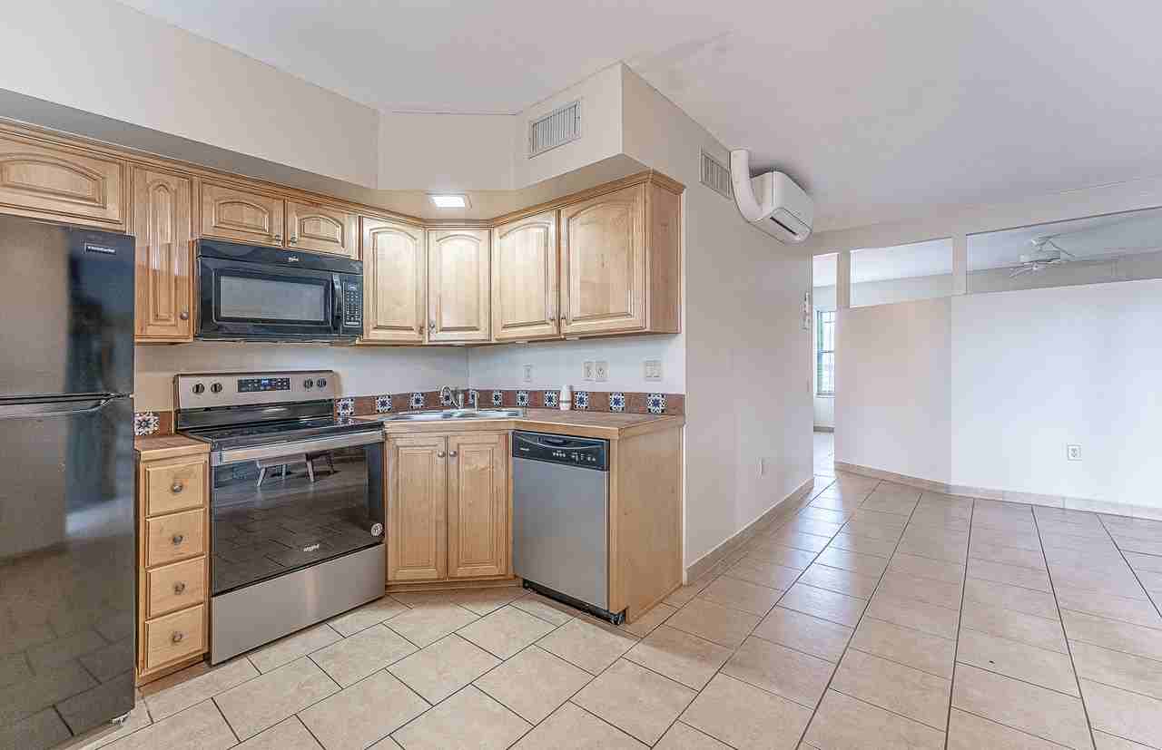 1022 S Calle De La Temporada - Photo 5 of 16