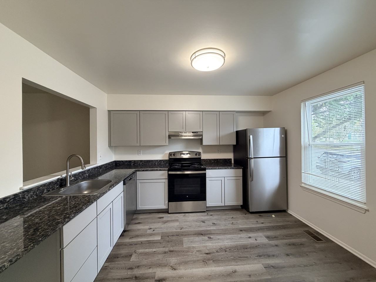 6152 Majors Ln - Photo 2 of 13