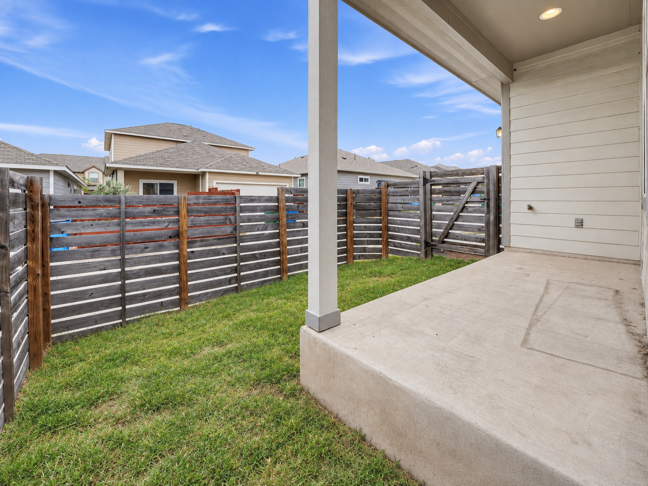 719 Speckled Alder Dr - Photo 3 of 23