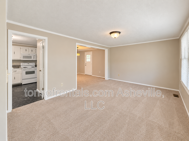 231 Dogwood Dr - Photo 4 of 24